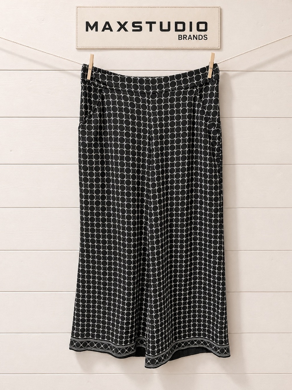 🚨Final price🚨 MAX STUDIO Black & White Midi Skirt – Size L